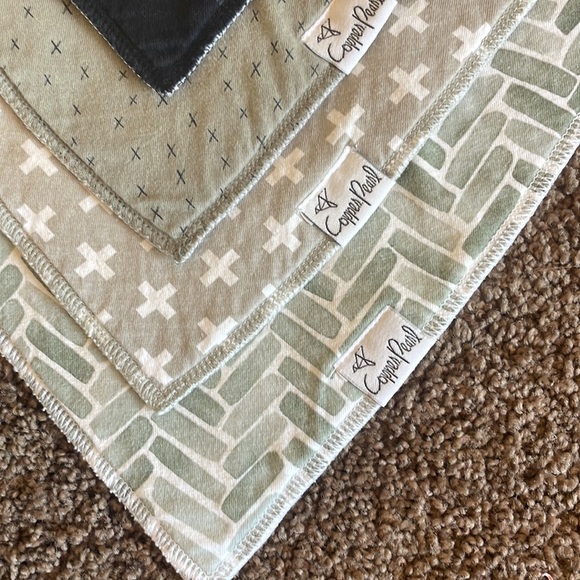 6 Copper Pearl drooling bibs - Picture 2 of 5